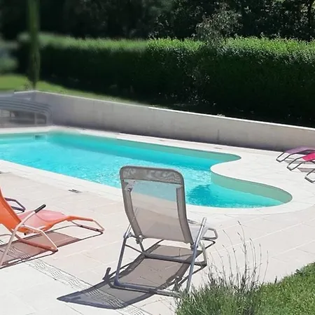 Au Coeur De La Nature Avec Ses Animaux Сasa de vacaciones Saint-Germain-du-Salembre
